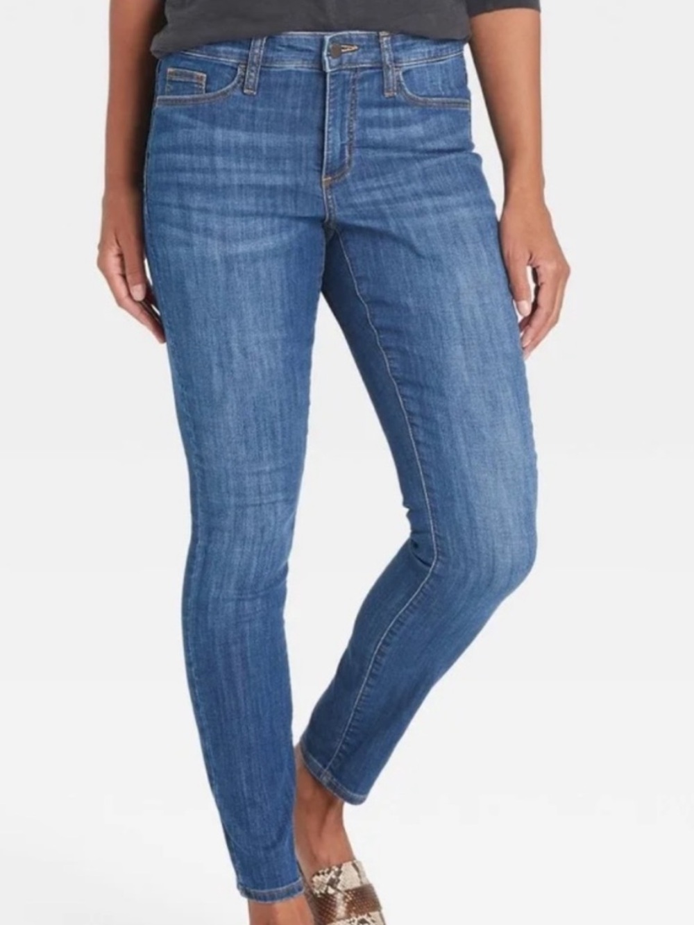 EUC Universal Thread mid rise skinny leg jeans